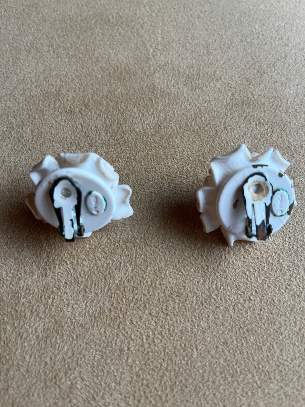 Debra Yohai VTG clip on earrings